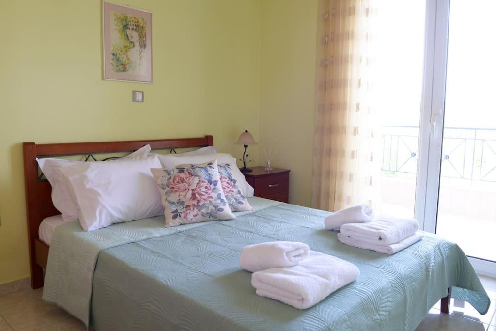 Simos' Sea View House Villa Nikopolis Exterior photo